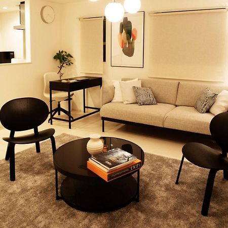 6 Mins To Walk Jr Okubo Station 1Stop To Shinjuku Brand New Silent Stylish 3Br Villa 도쿄 외부 사진