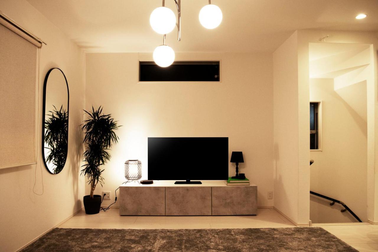 6 Mins To Walk Jr Okubo Station 1Stop To Shinjuku Brand New Silent Stylish 3Br Villa 도쿄 외부 사진