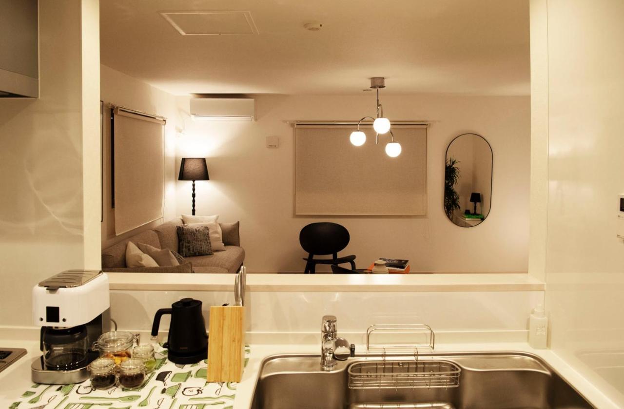 6 Mins To Walk Jr Okubo Station 1Stop To Shinjuku Brand New Silent Stylish 3Br Villa 도쿄 외부 사진