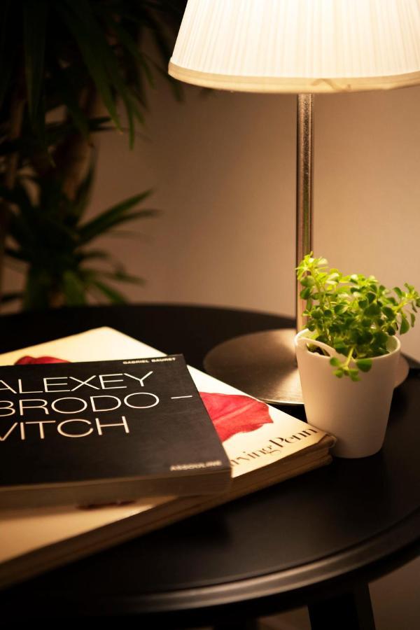 6 Mins To Walk Jr Okubo Station 1Stop To Shinjuku Brand New Silent Stylish 3Br Villa 도쿄 외부 사진